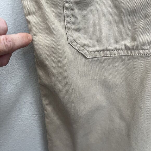 St John’s Bay | Khaki Tan Cargo Shorts Elastic Waist Men’s 48 Walking Hiking - Picture 4 of 6